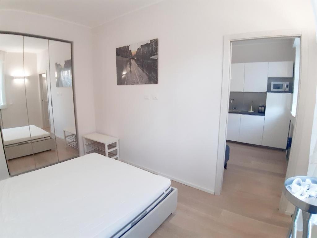 Easy Room Italy Milano Exteriör bild