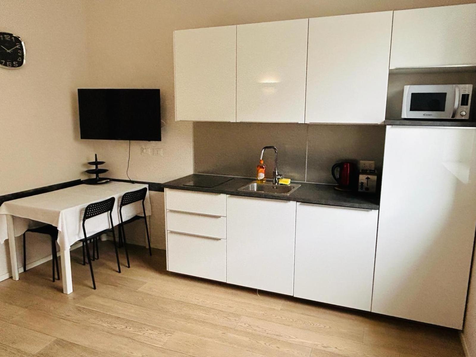 Easy Room Italy Milano Exteriör bild