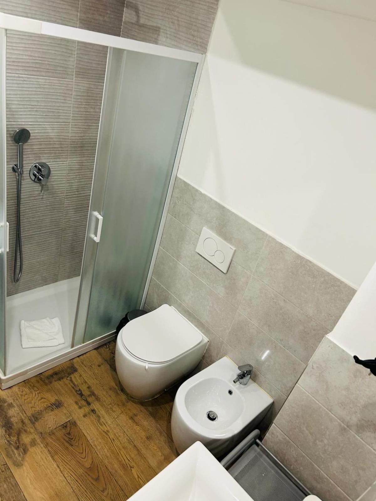 Easy Room Italy Milano Exteriör bild