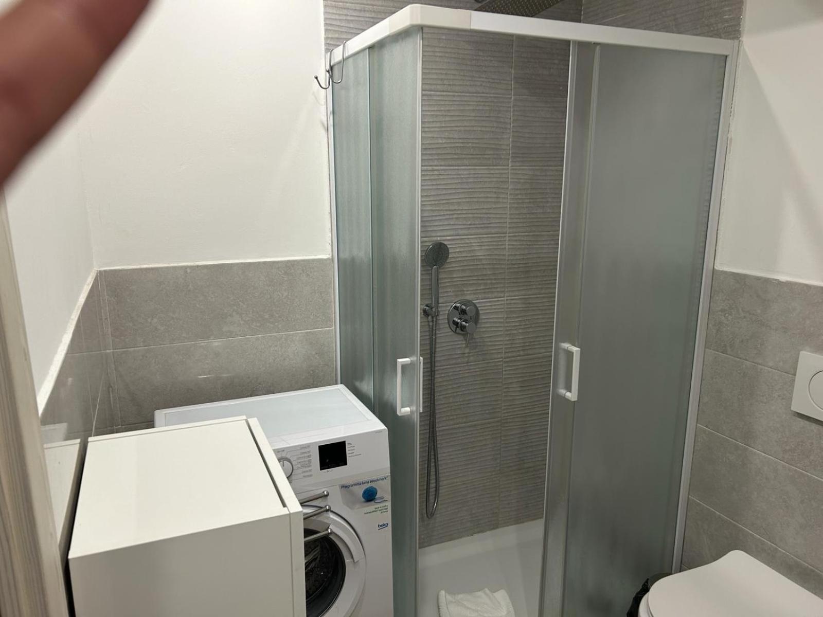 Easy Room Italy Milano Exteriör bild