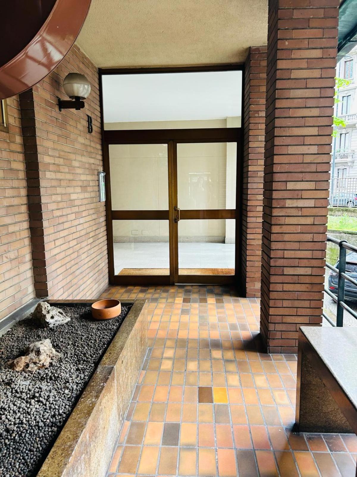 Easy Room Italy Milano Exteriör bild