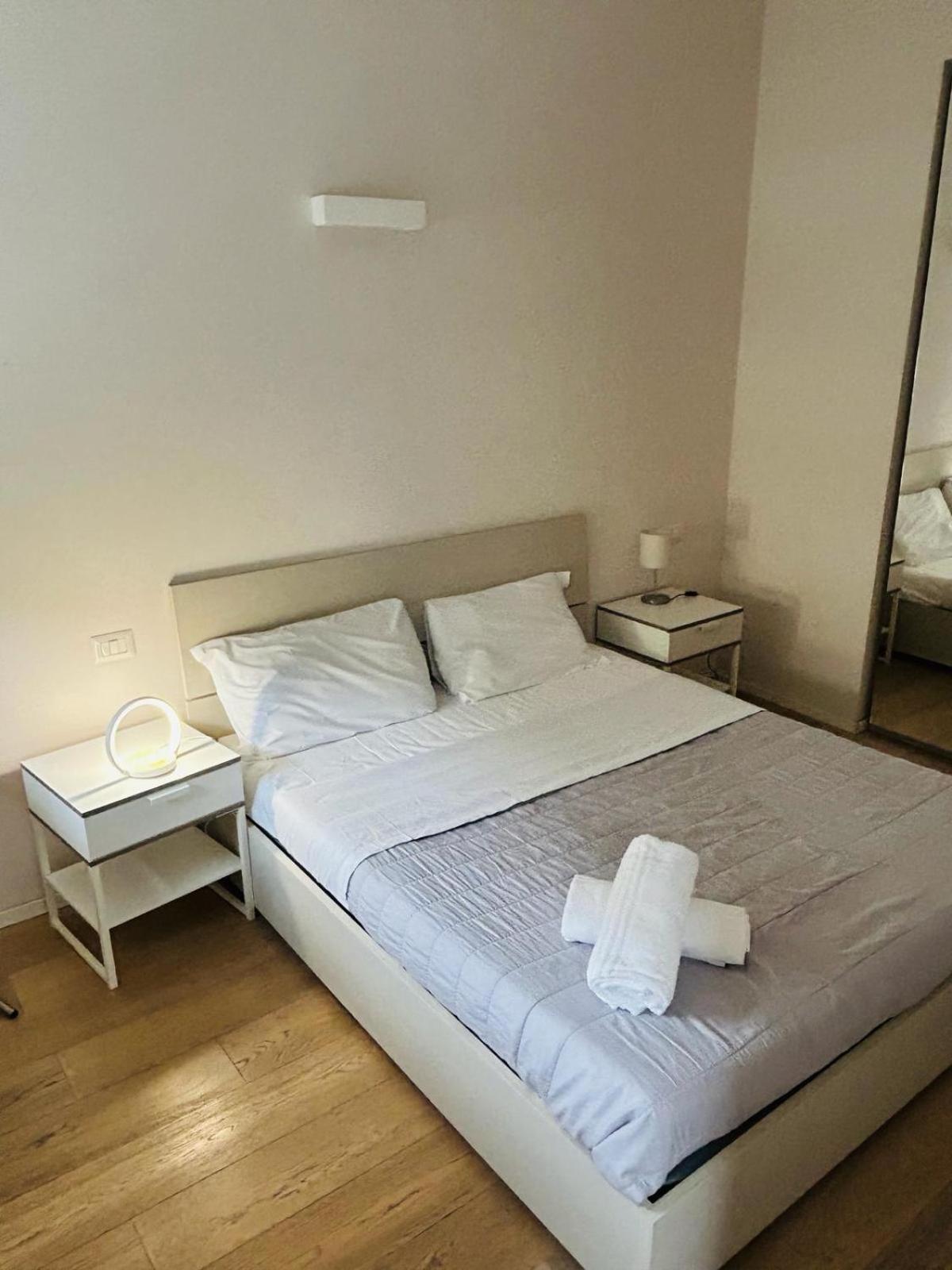 Easy Room Italy Milano Exteriör bild